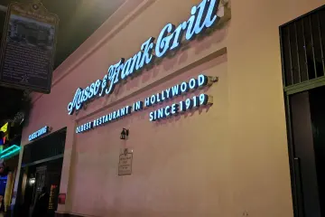 Restaurant in Musso & Frank Grill in Los Angeles