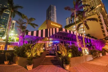 Restaurant in El Cristo Restaurant in Miami