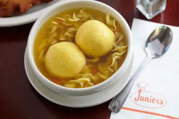 Restaurant in Junior's Restaurant & Cheesecake in New York