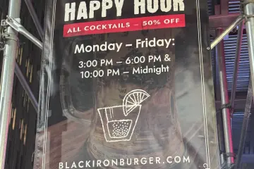 Restaurant in Black Iron Burger in New York