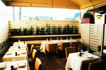 Restaurant in N.10 Restaurant in Los Angeles