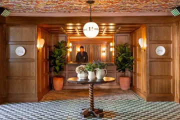 Restaurant in N.10 Restaurant in Los Angeles
