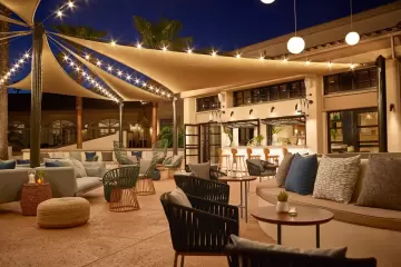 Restaurant in Covewood Restaurant in San Diego