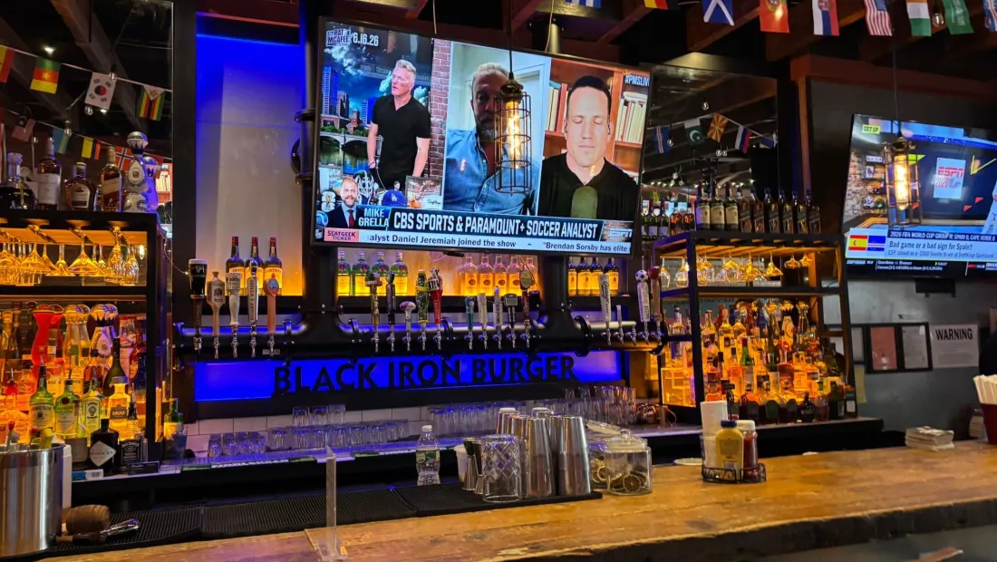 Restaurant in Black Iron Burger in New York