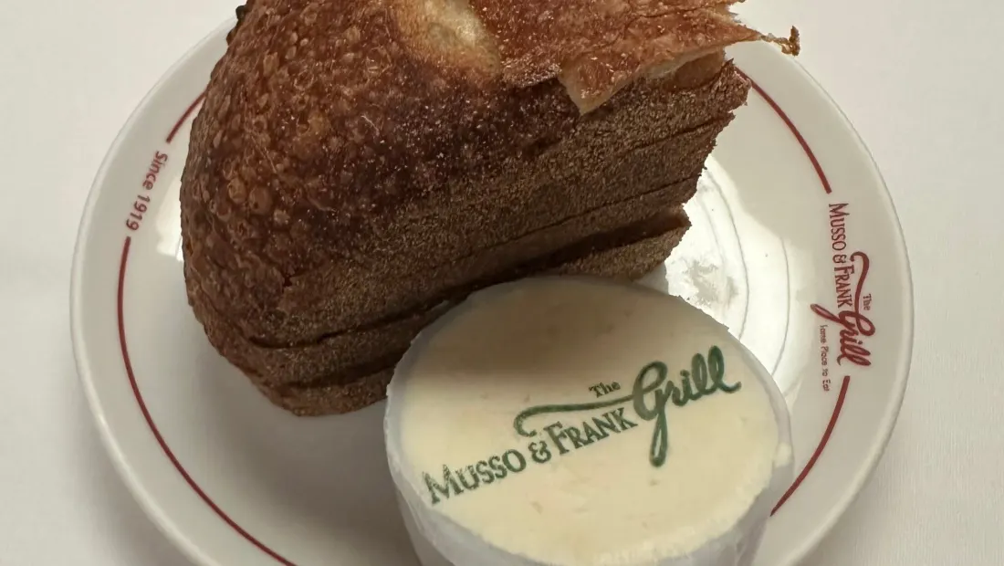 Restaurant in Musso & Frank Grill in Los Angeles