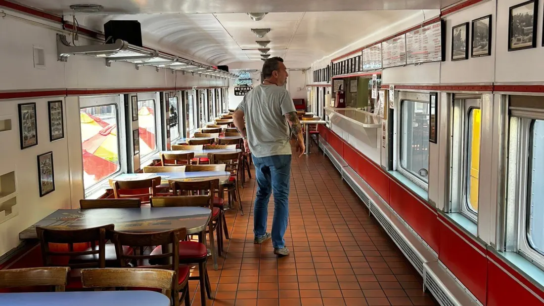 Restaurant in Carney's Restaurant in Los Angeles
