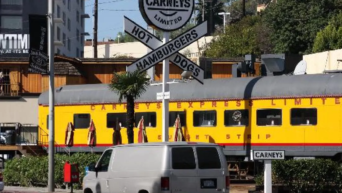 Restaurant in Carney's Restaurant in Los Angeles