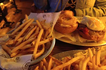 Restaurant in Black Iron Burger in New York
