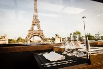Restaurant in Too Restaurant in Paris