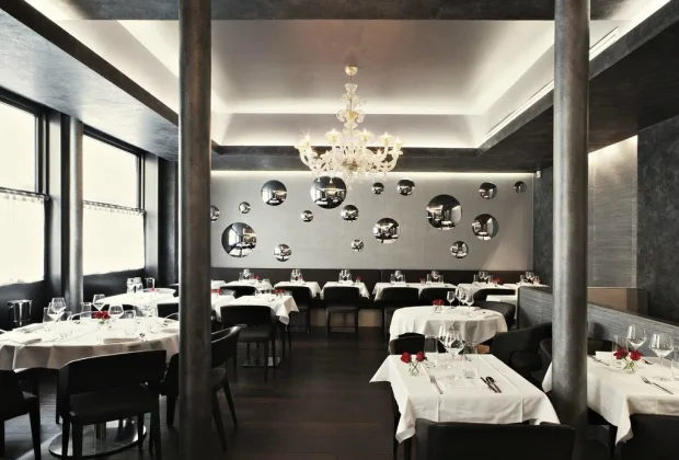 Le Maxan Restaurant in Paris