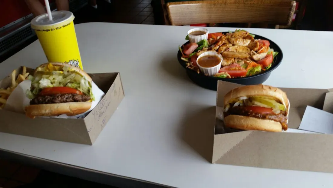 Restaurant in Carney's Restaurant in Los Angeles