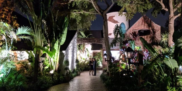 Restaurant in 94th Aero Squadron Restaurant in Miami