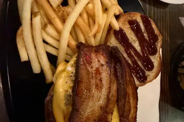 Restaurant in Black Iron Burger in New York