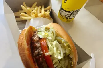 Restaurant in Carney's Restaurant in Los Angeles