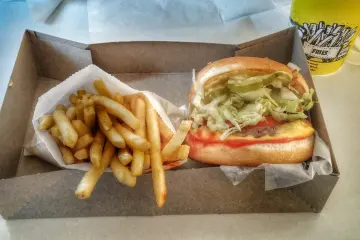 Restaurant in Carney's Restaurant in Los Angeles