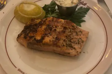Restaurant in Musso & Frank Grill in Los Angeles