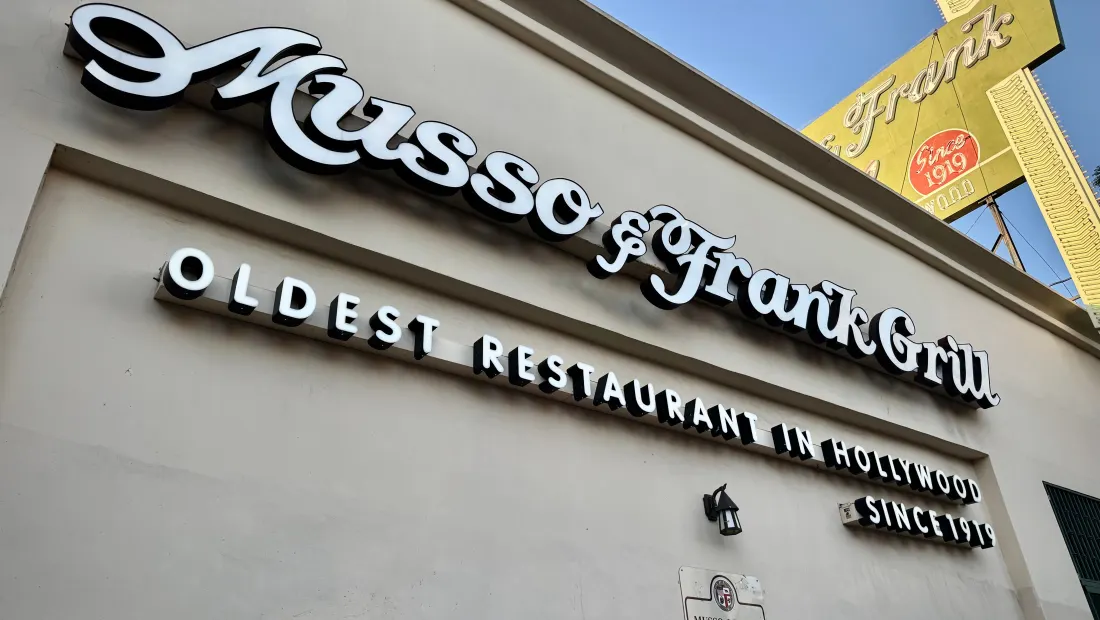 Restaurant in Musso & Frank Grill in Los Angeles