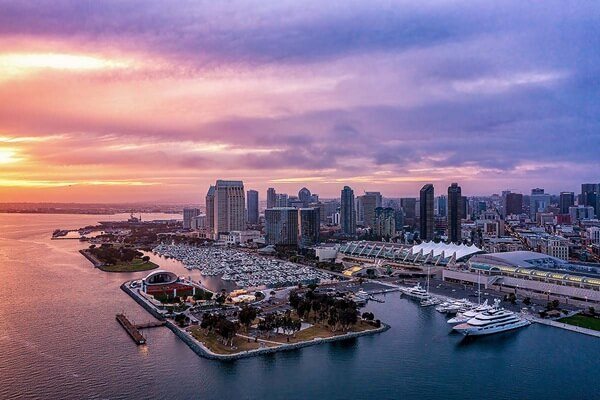 Travel places and city guide for San Diego