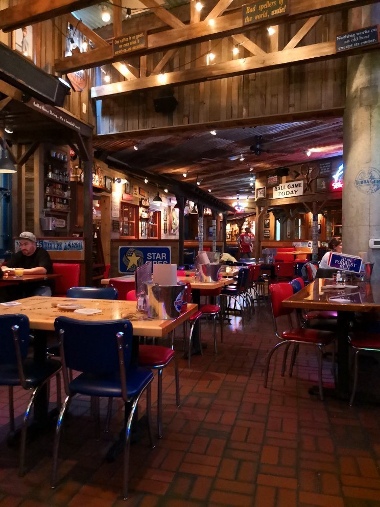 Restaurant in Bubba Gump Shrimp Co. in Los Angeles