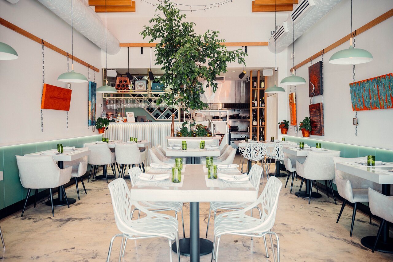 Restaurant in Posto 896 Italian And Hungarian Cuisine in Los Angeles